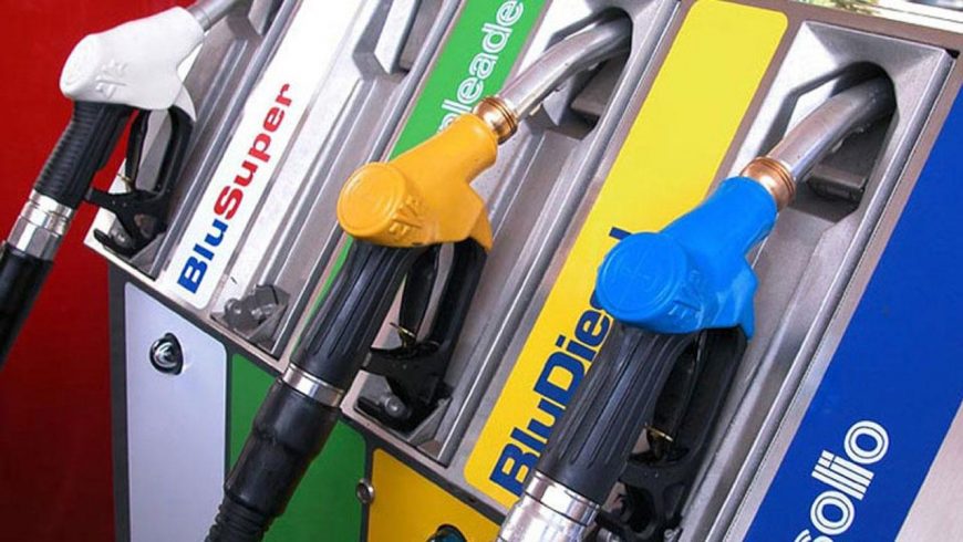 Le Iene indagano su una presunta truffa nella compravendita di carburante dall’est Europa verso l’Italia